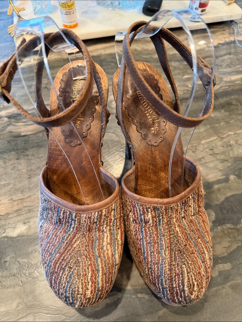 Somethin’ Else Skechers vintage wooden heel